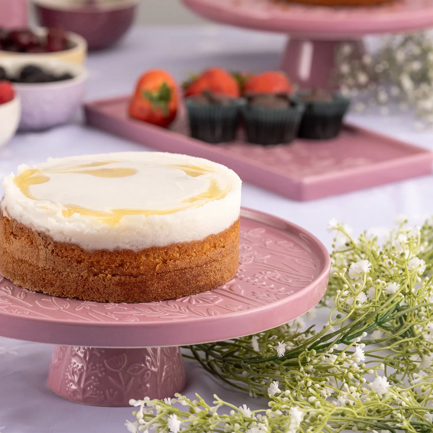 In The Meadow Pink Cake Stand